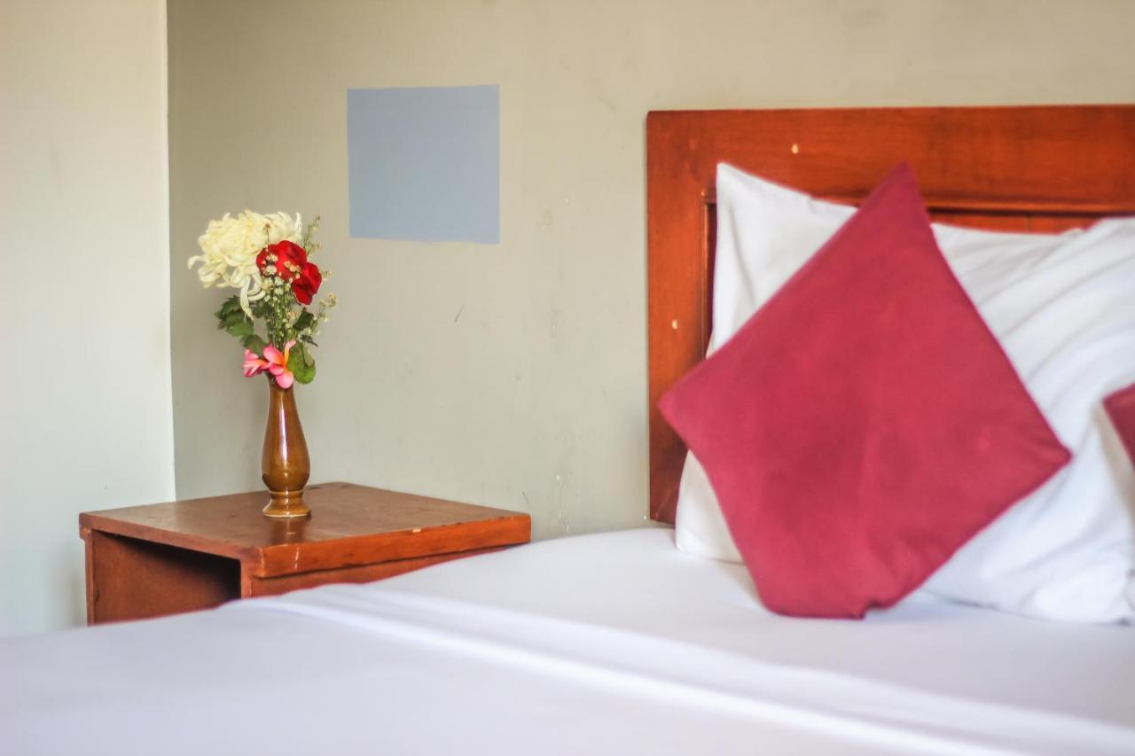 D'Gaduh Suite Kuta Kuta Lombok Buitenkant foto